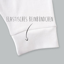 Laden Sie das Bild in den Galerie-Viewer, Babyhose Newborn 1-3 Monate