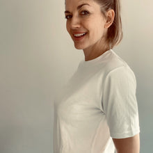 Laden Sie das Bild in den Galerie-Viewer, T-Shirt aus Bio Baumwolle